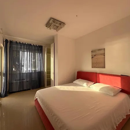 Alcazar Luxury Apartmán